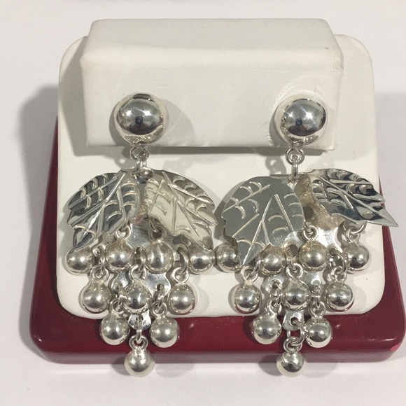 Sterling Silver Vintage Grape 🍇 Vine Earrings - Picture 4 of 5
